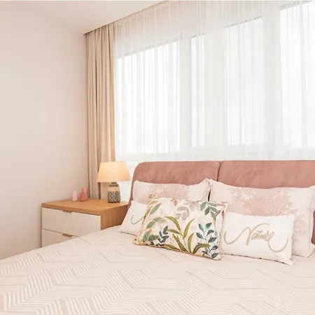 Harmony Delux -free Parking ブルガス